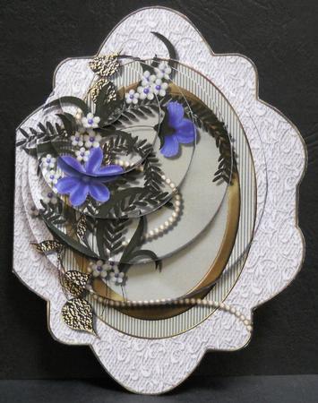 Lacey Blooms Off-center Pyramid Mini Card Kit 2 by Yvonne Middleton