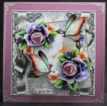 Mini Kit English Roses and Butterflies by Yvonne Middleton