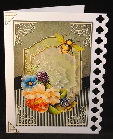 Peach Rose Starburst Pyramage by Yvonne Middleton