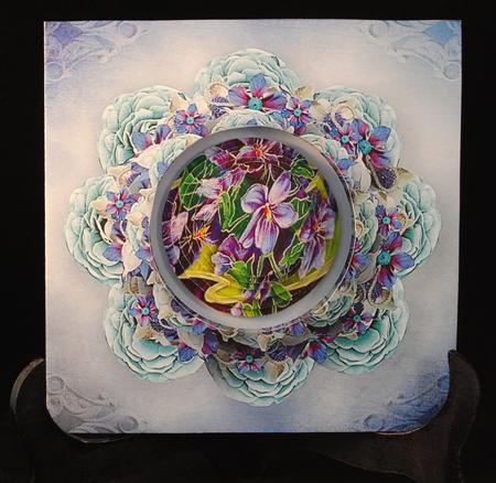 Violets Circle Pyramid Pop Through Mini Kit by Yvonne Middleton