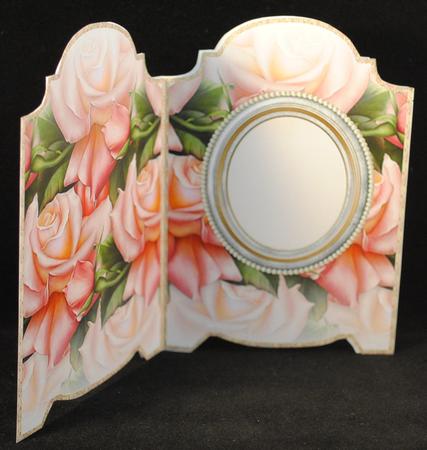 Insert Screen Card Vintage Cat and Roses by Yvonne Middleton