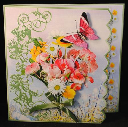 Summer Posy Side Scallop Card Mini Kit by Yvonne Middleton