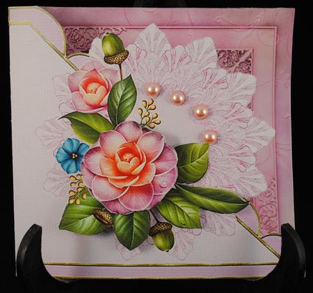 Scalloped Tag Card with Camelia by Yvonne Middleton