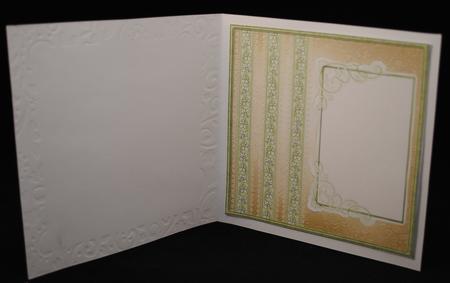 Robin and Poinsettia Insert by Yvonne Middleton