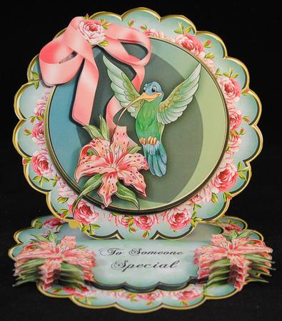 Hummingbird Mint Scalloped Easel by Yvonne Middleton