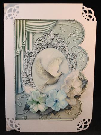 Flight of Fantasy 4 Scalloped Edge Card Decoupage by Yvonne Middleton