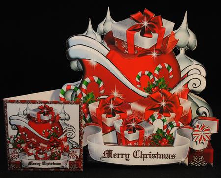 Santa Sleigh - Traditional by Yvonne Middleton