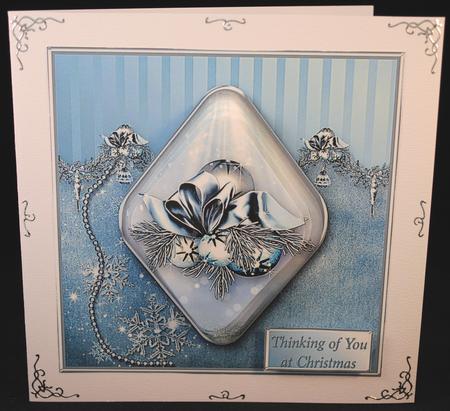 Snowflake Glitter - Diamond Pyramid Card Mini Kit by Yvonne Middleton