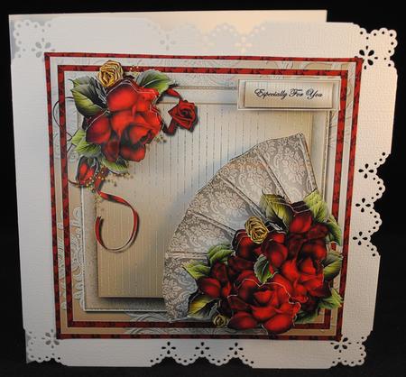 Fan & Red Drama Roses Mini Kit by Yvonne Middleton