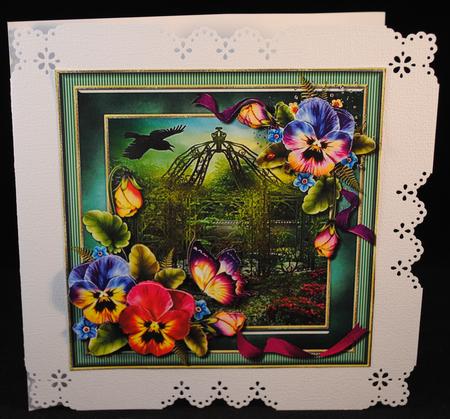 A Summer Place Card Topper by Yvonne Middleton