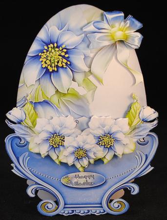 Eggshape Card Purple 841 by Yvonne Middleton