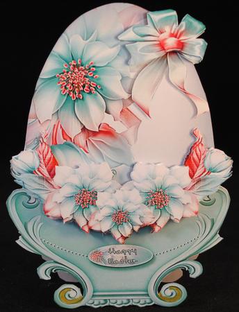 Eggshape Card Green 840 by Yvonne Middleton