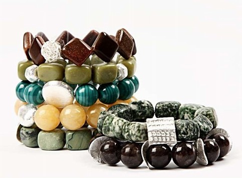 A Bracelet with Stone Beads - 108598