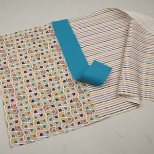 Cushion cover with retro print