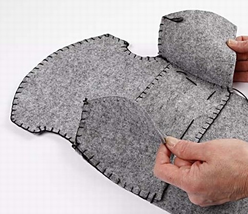 A Trendy Bag sewn from Felt