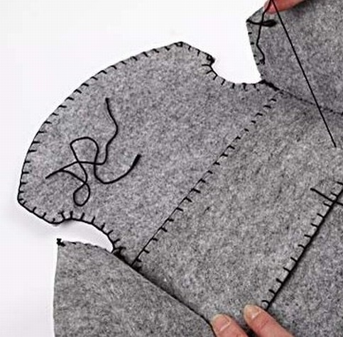 A Trendy Bag sewn from Felt