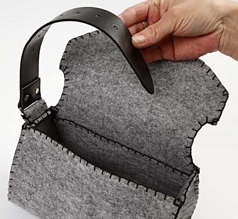A Trendy Bag sewn from Felt
