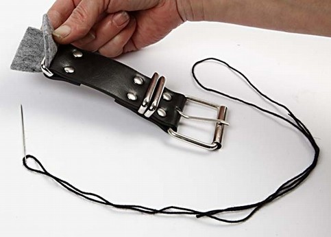 A Trendy Bag sewn from Felt