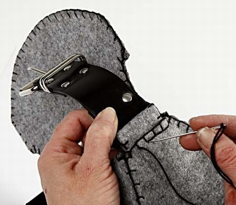 A Trendy Bag sewn from Felt