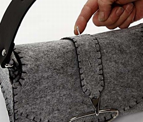 A Trendy Bag sewn from Felt