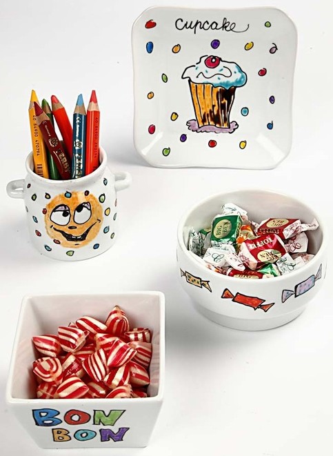 Markers with Glitter on Porcelain