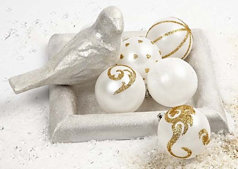 Christmas Decorations with Glitter
