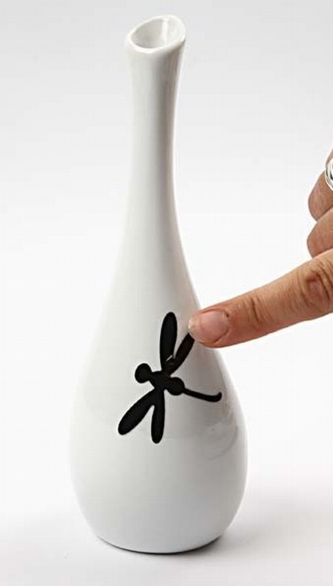 Decorating Porcelain - 127585
