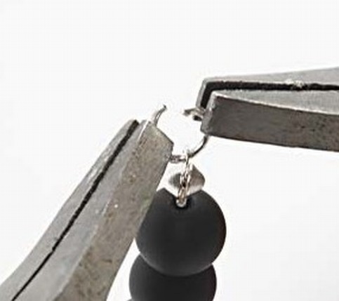 A Necklace with Angels and Agate