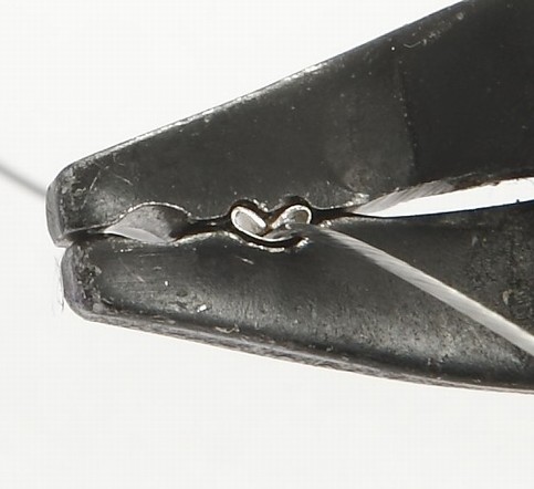 Jewellery School. Jewellery on Beading Wire with a Clasp