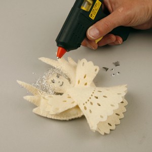 Angel of felt laces