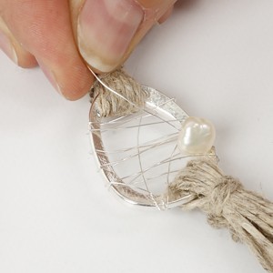 Unique bracelet with a natural look