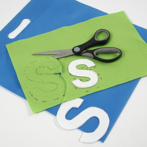 A Multi-Purpose Bag with Felt Letters