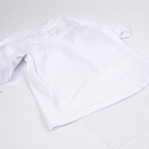 Neon Textil Color Fabric Paint on a T-Shirt and a Sun Visor