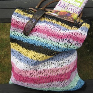 A Bag knitted in Paper Yarn