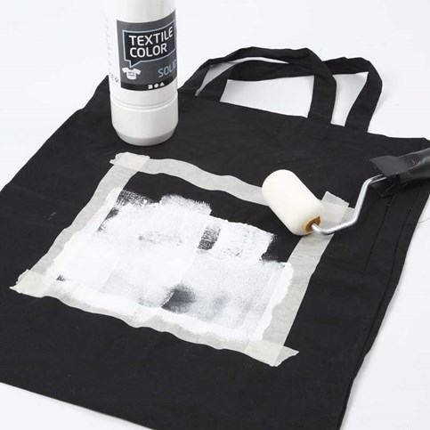 Shopping Bags decorated with Textile Color, neon