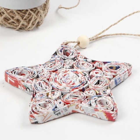 Christmas Decorations made from Quilling using Recycling Paper