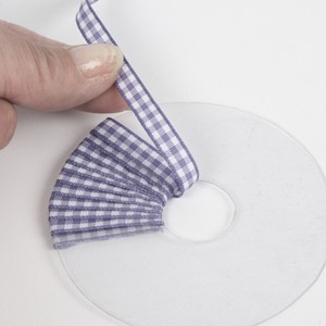 A beautiful Hair Band with Circle Decoration