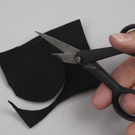 A Hair Band with a Feather Flower