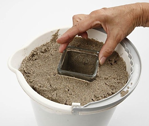 Candle making in Sand