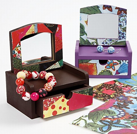 A Mirror Dresser with a Drawer